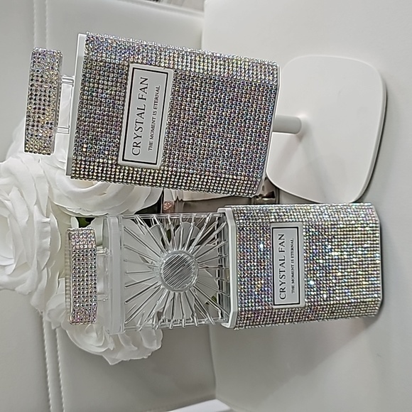 Fan - Rhinestone Handheld Fan - Picture 3 of 4